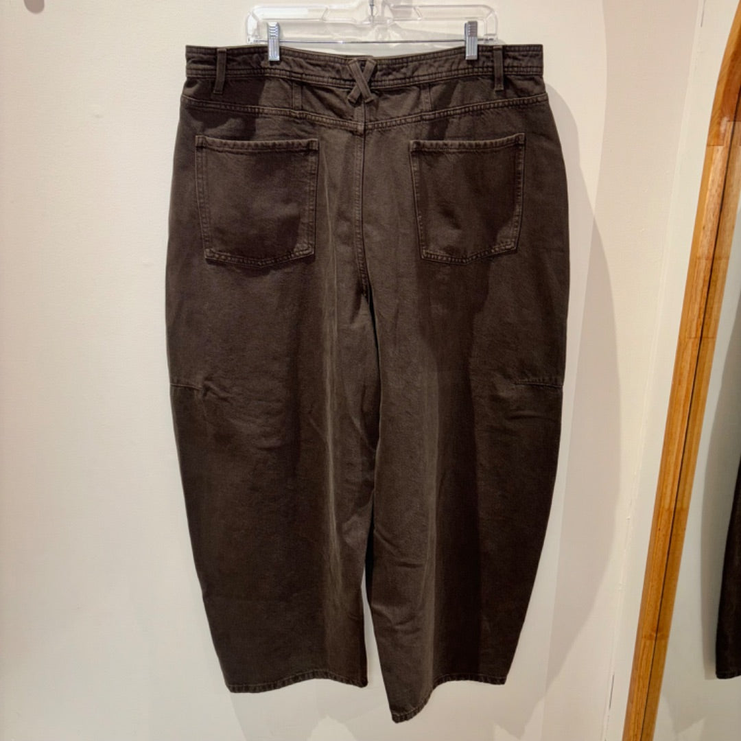 Lily Loves Jeans BNWT - Size 18