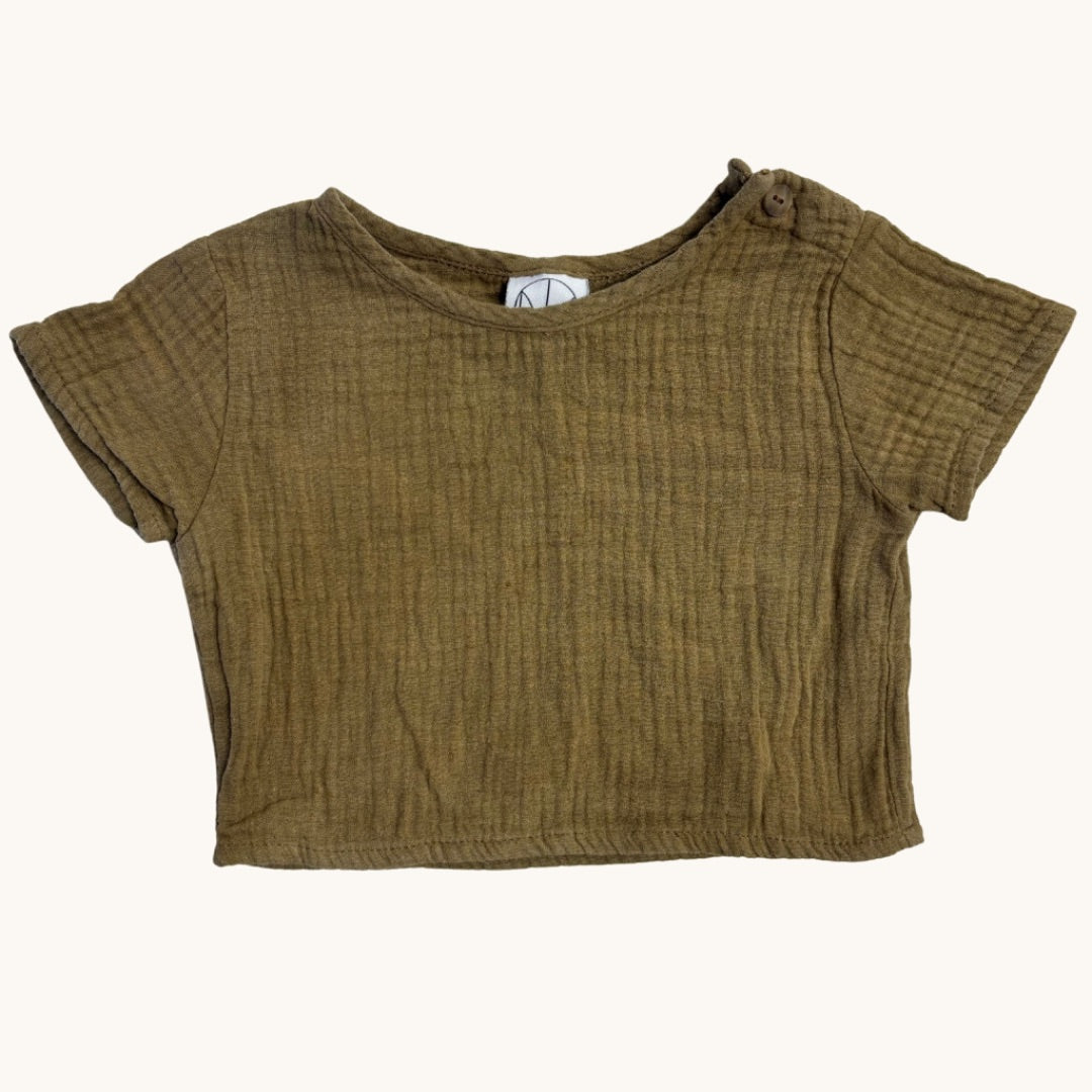 Unknown Brand Tee - Size 00