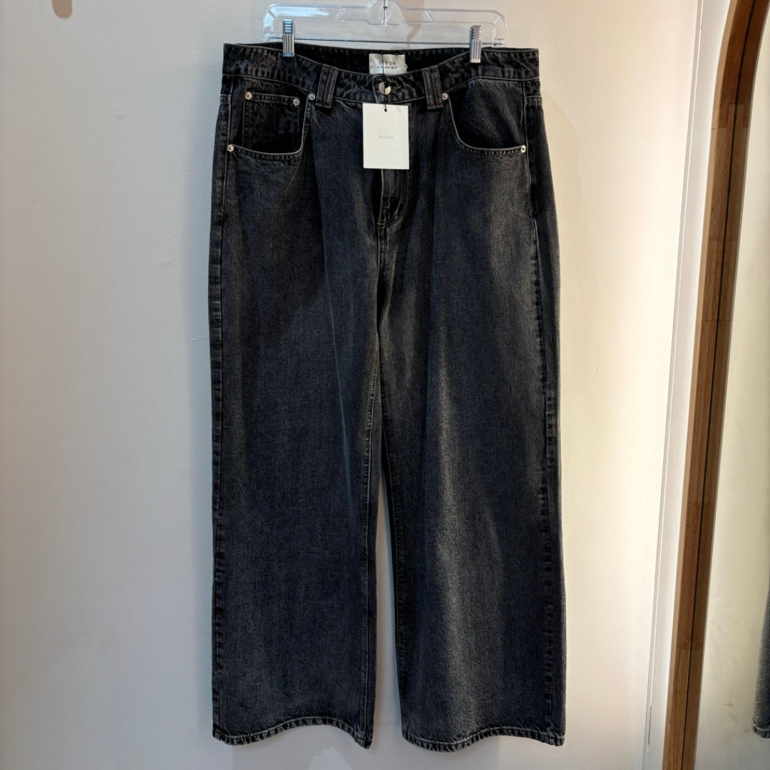 Dissh Jeans BNWT - Size 16