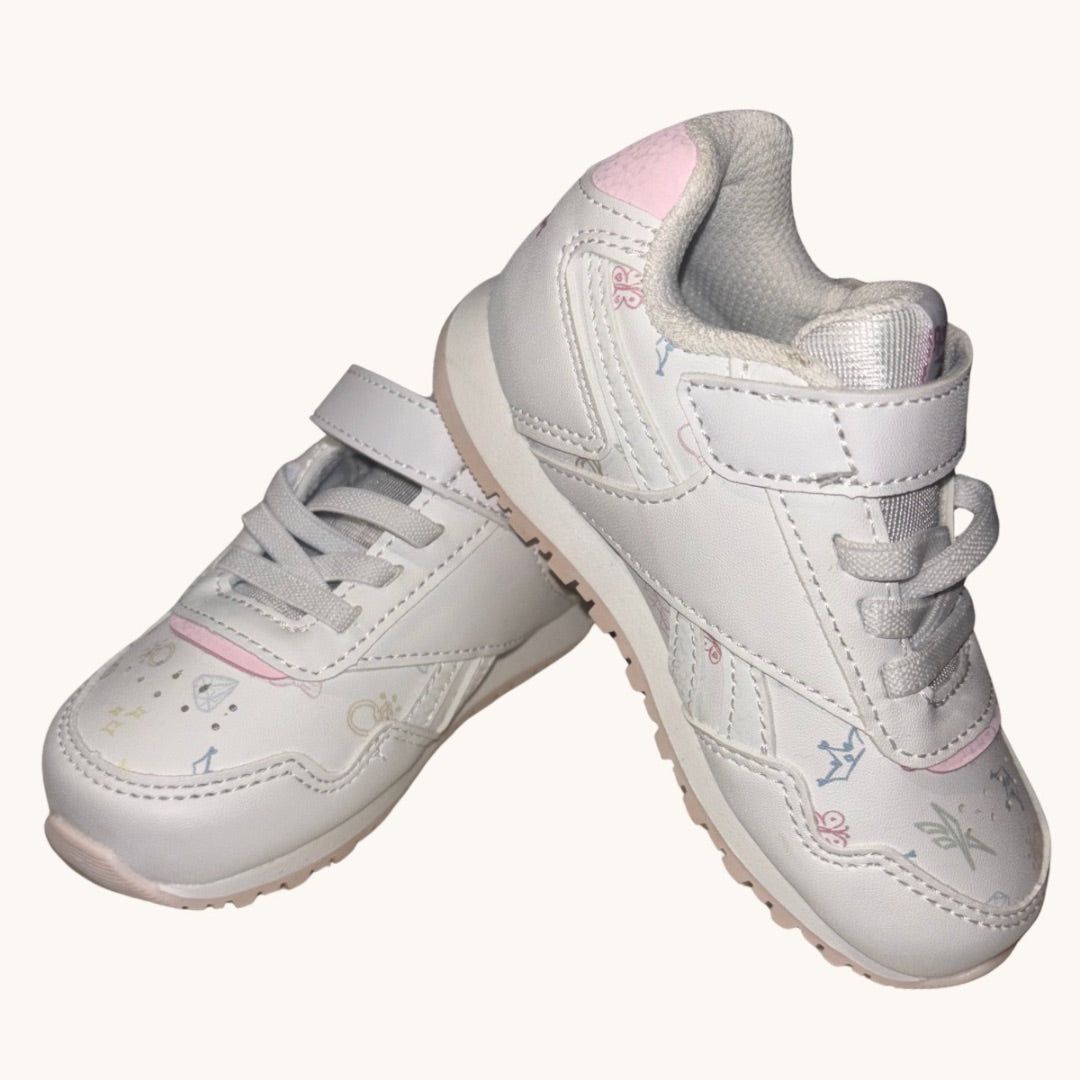 Reebok Sneakers NEW - Size US 7